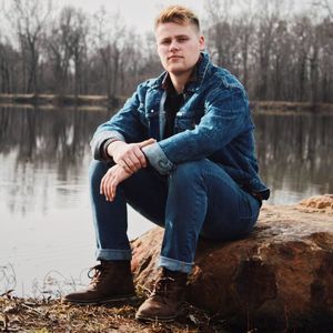 Meet your Posher, Caleb